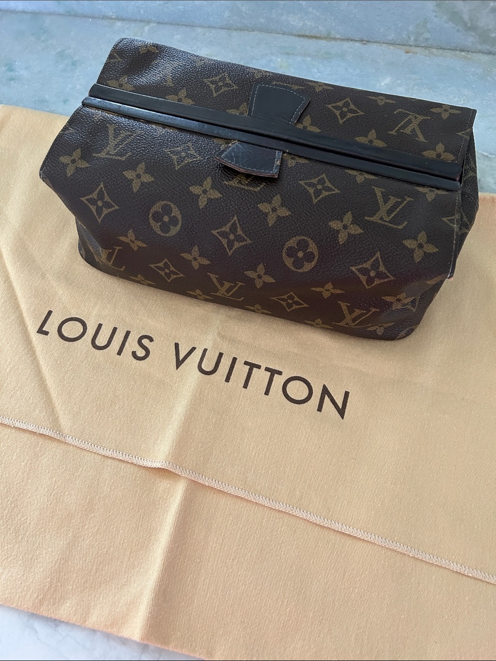 Louis Vuitton Dopp Kit Toiletry Bag Monogram Authentic Vintage